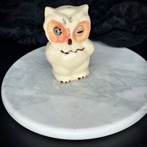 vintage Shawnee Pottery Winking Owl salt shaker